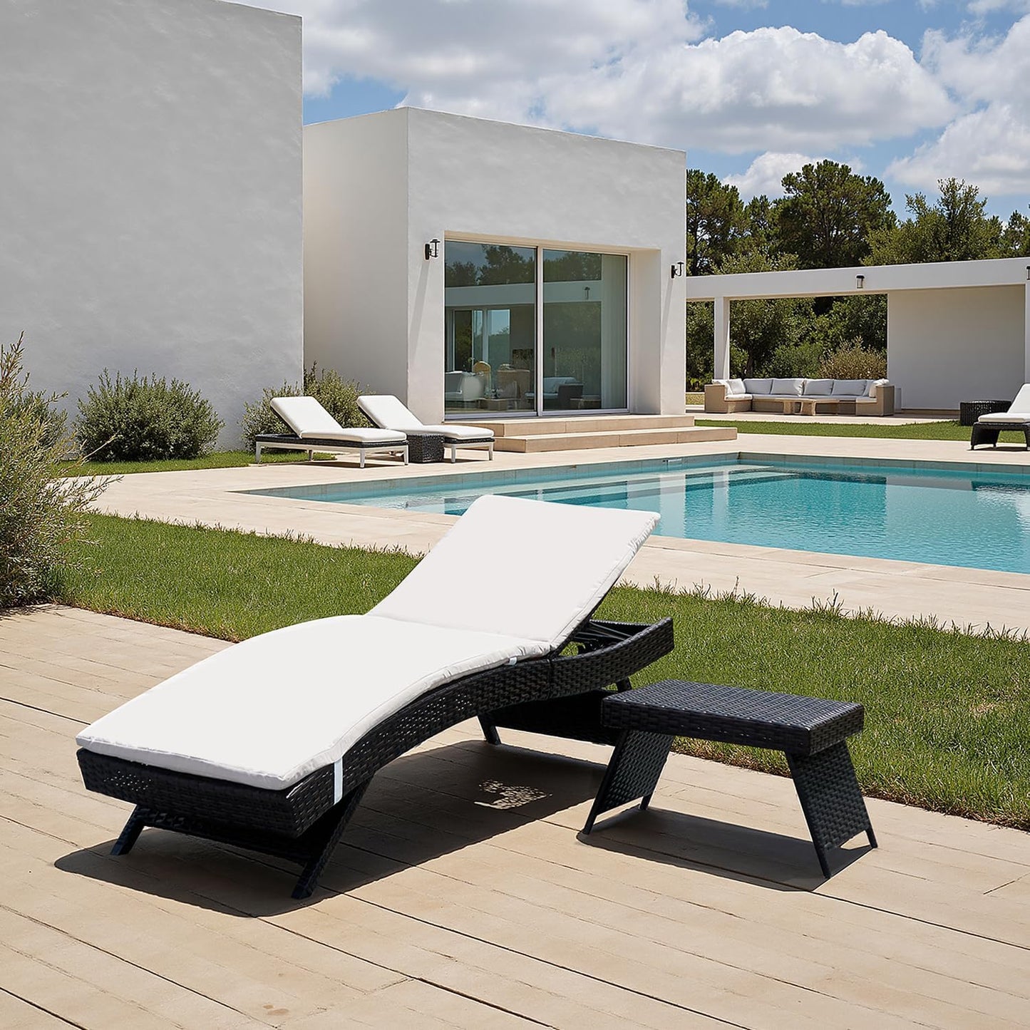 PE Rattan Foldable Backrest Chaise Lounge Set of 2, Outdoor Pool Folding Recliners, Adjustable Patio Chairs Wicker Lounge Chairs for Outside Beach Poolside Sunbathing